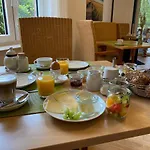 게스트하우스 Garni Duenennest Böhl